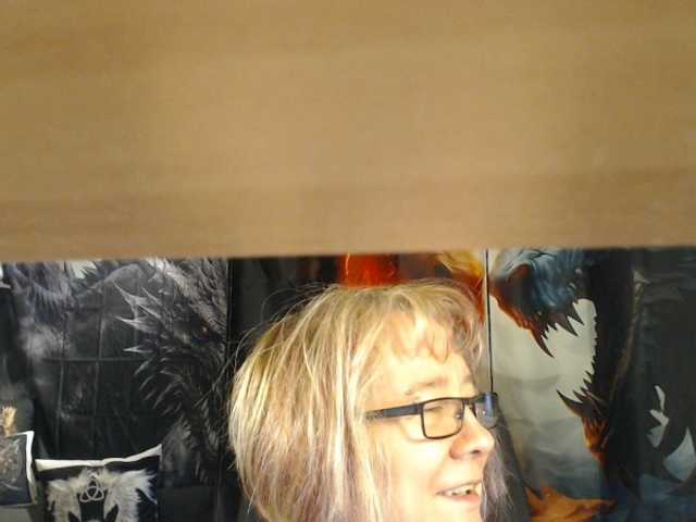 90dTitten live cam on BongaCams