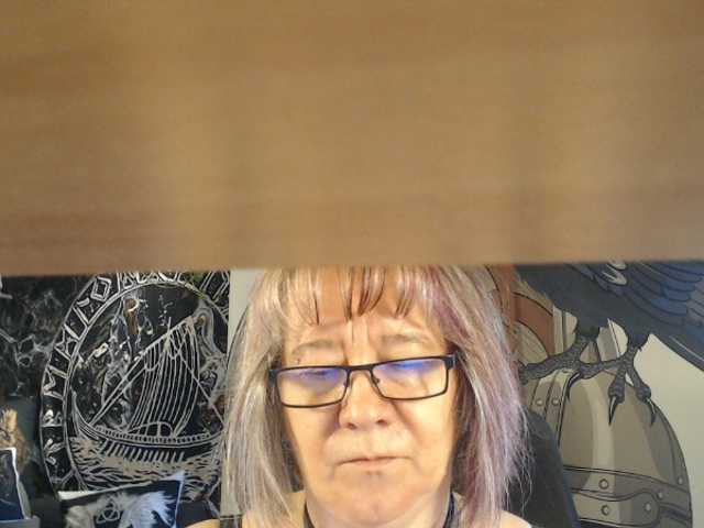 90dTitten live cam on BongaCams