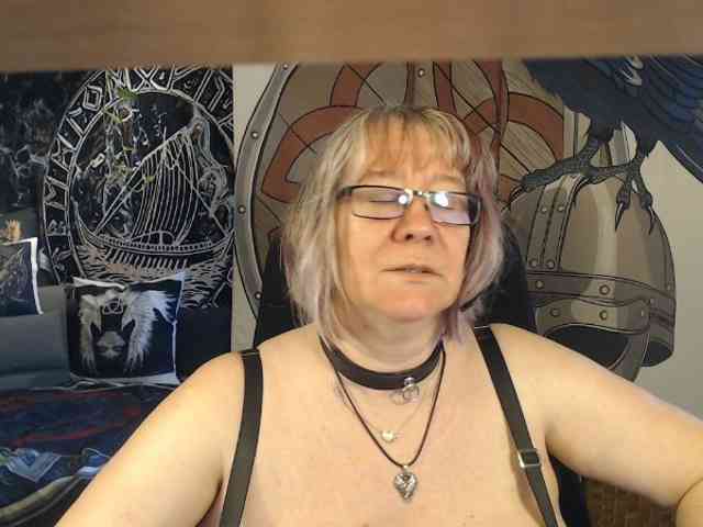 90dTitten webcam