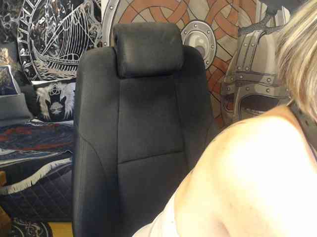 90dTitten webcam