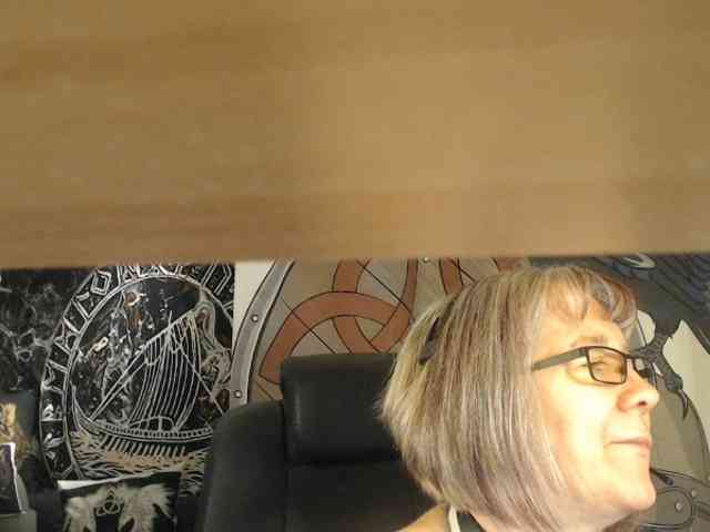 90dTitten webcam
