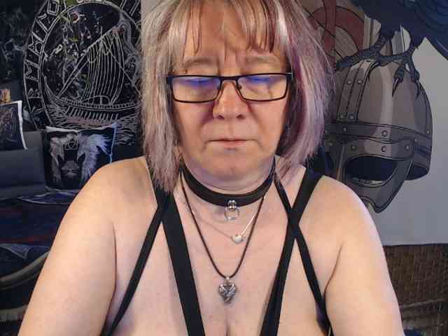 90dTitten webcam