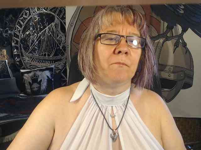 90dTitten webcam