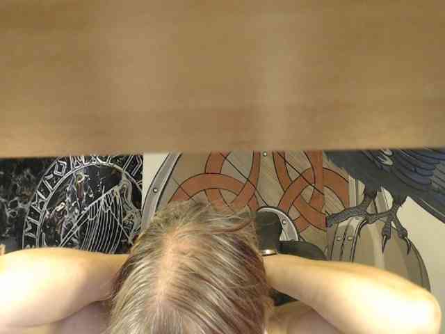 90dTitten webcam
