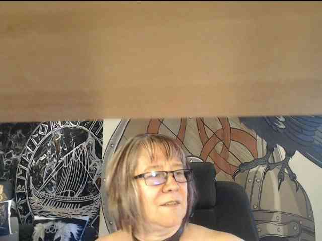 90dTitten webcam