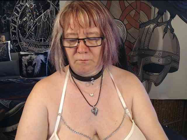 90dTitten webcam