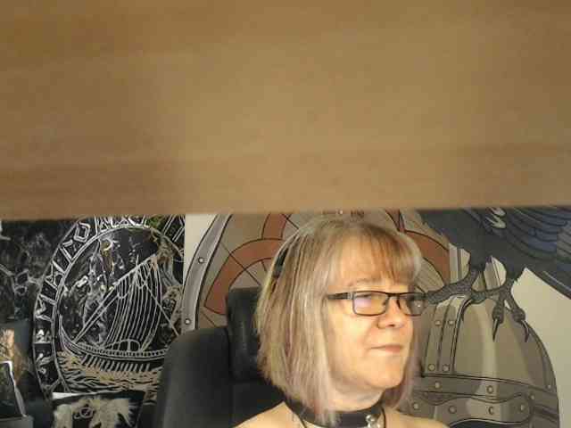 90dTitten webcam