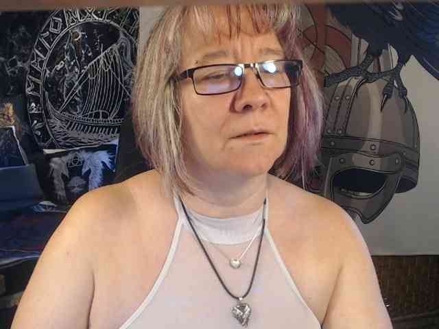 90dTitten webcam