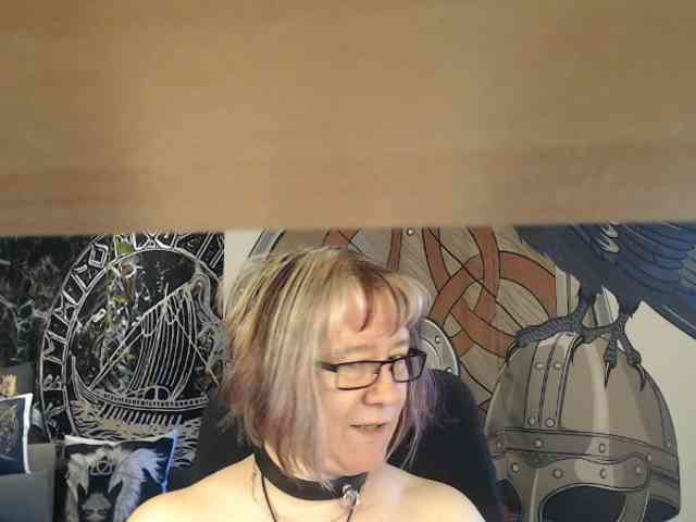 90dTitten webcam