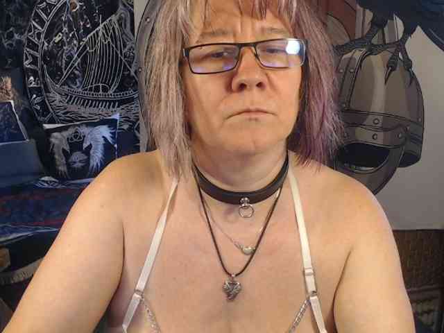 90dTitten webcam