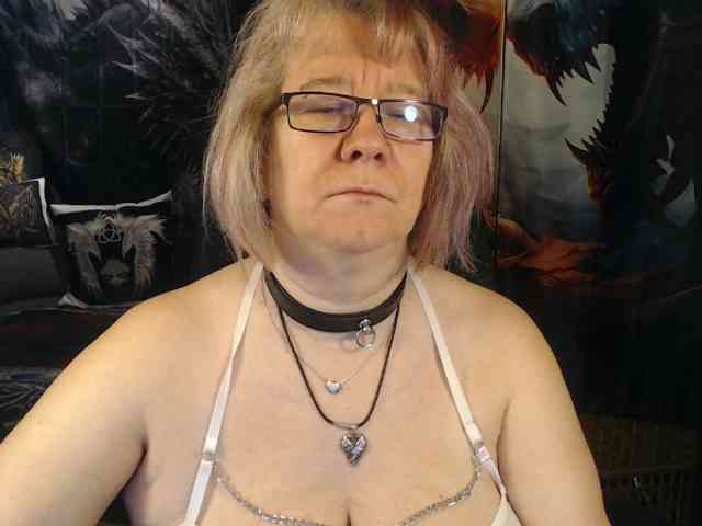 90dTitten webcam