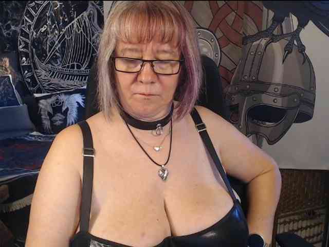Model: 90dTitten