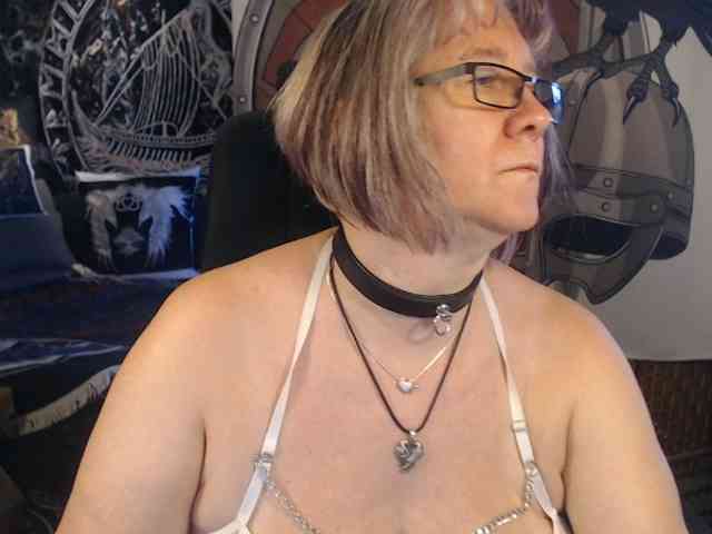 90dTitten webcam