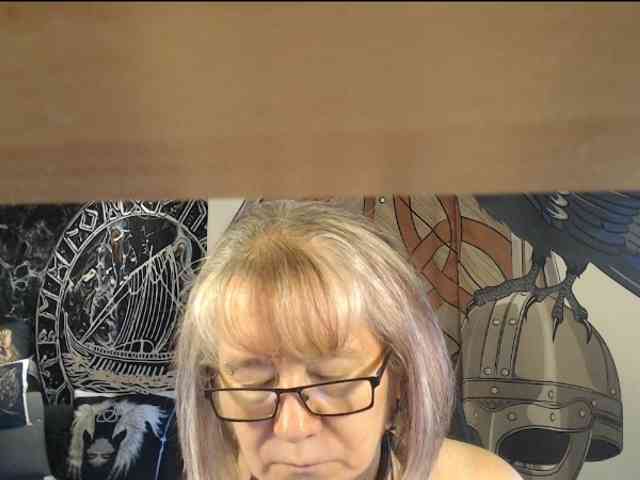 90dTitten webcam
