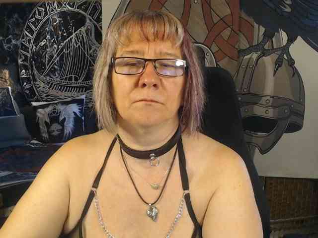 90dTitten webcam