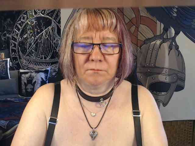90dTitten webcam
