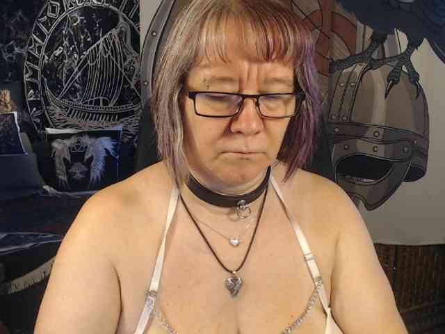 90dTitten webcam
