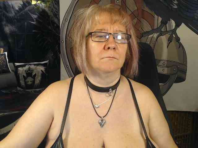 90dTitten webcam