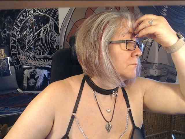90dTitten webcam