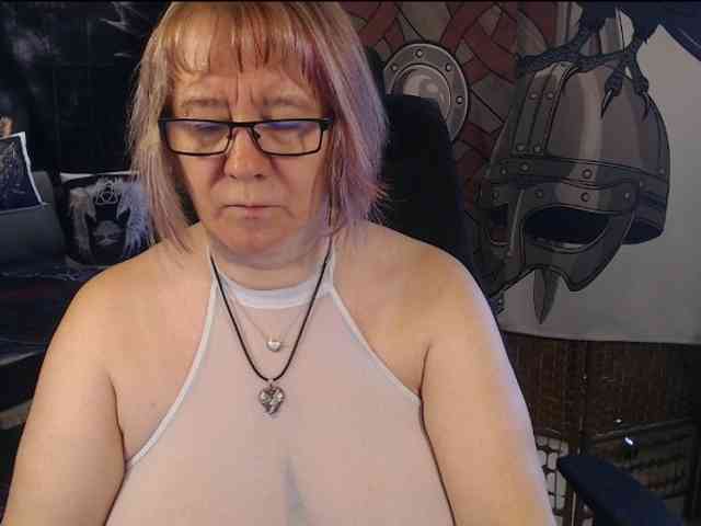 90dTitten webcam