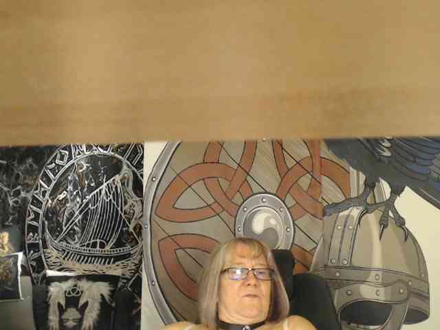90dTitten webcam