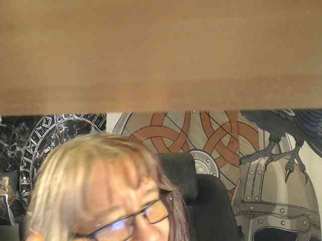 90dTitten webcam