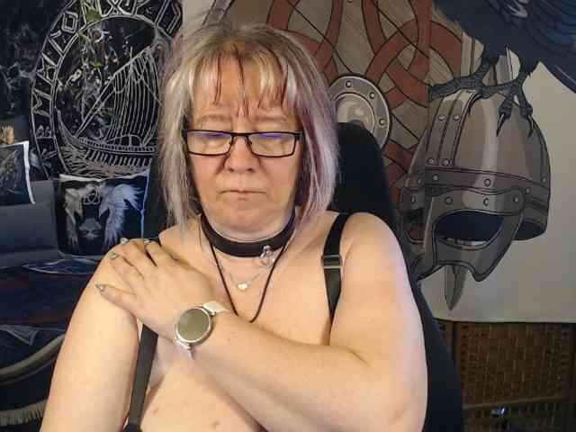 90dTitten webcam