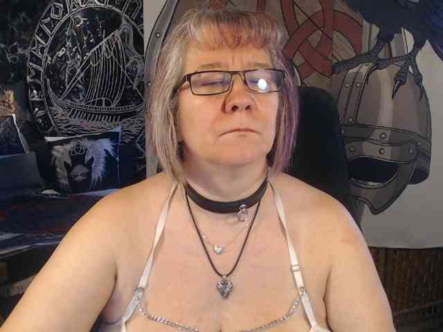 90dTitten webcam