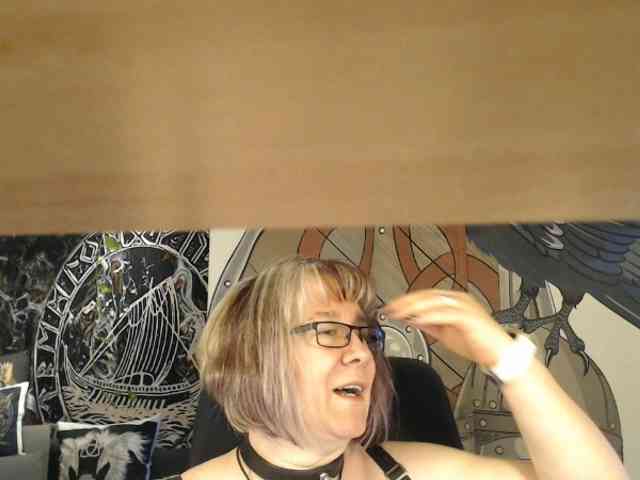 90dTitten webcam