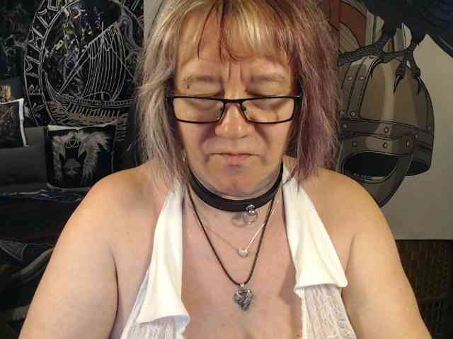 90dTitten webcam