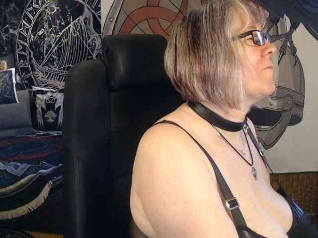 90dTitten webcam