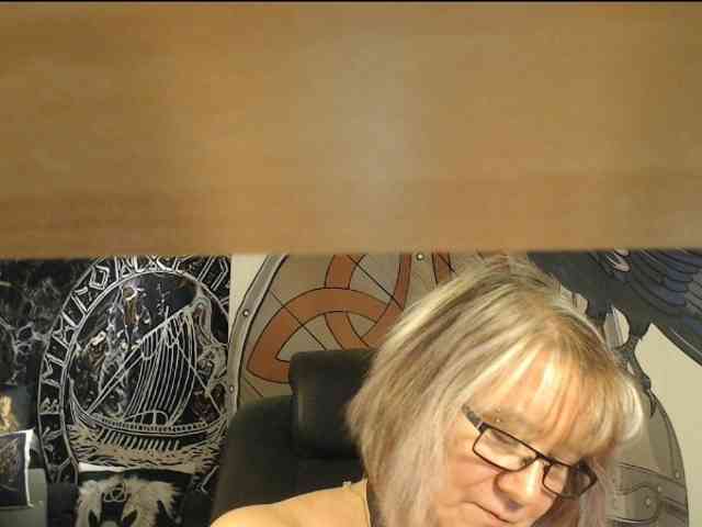 90dTitten webcam