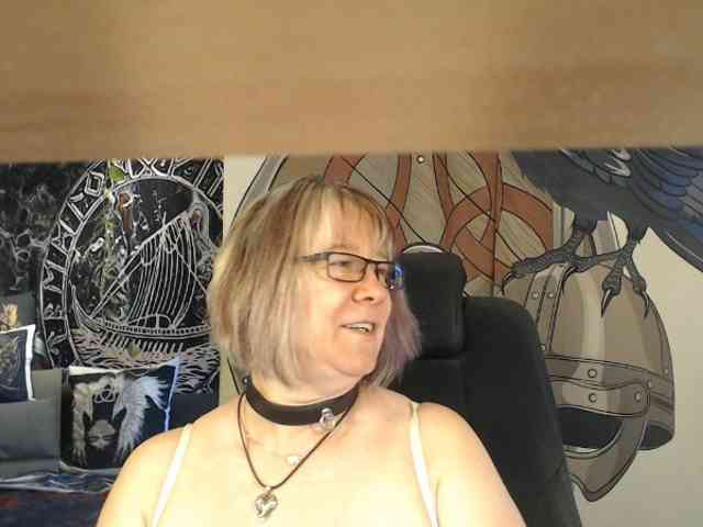 90dTitten webcam