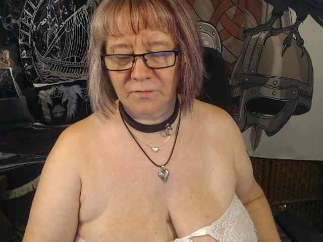 90dTitten webcam