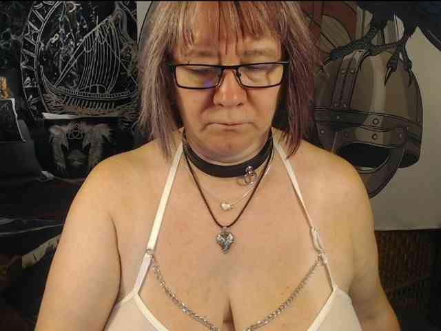 90dTitten webcam