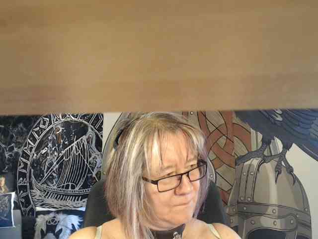 90dTitten webcam