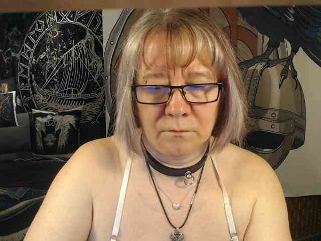 90dTitten webcam