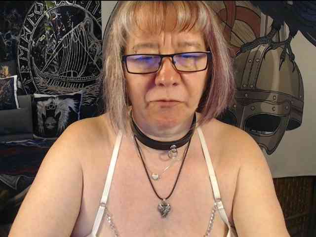 90dTitten webcam