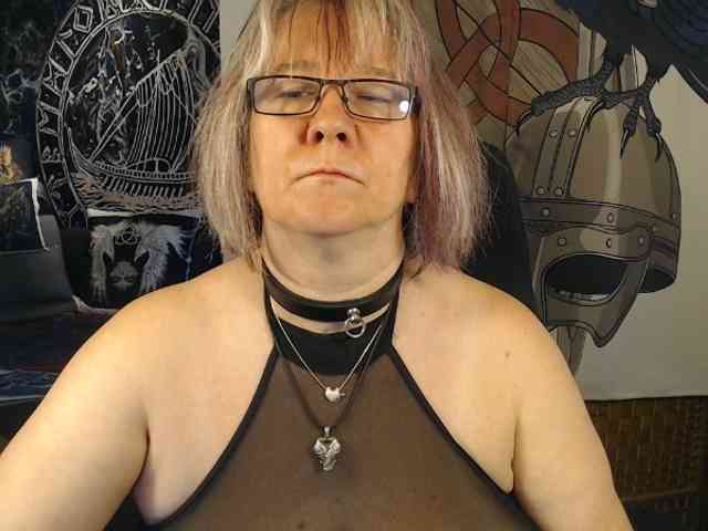 90dTitten webcam