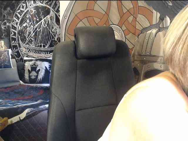 90dTitten webcam
