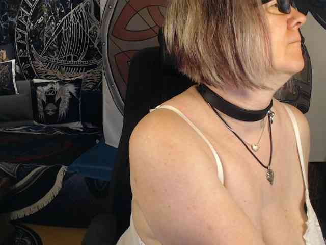 Model: 90dTitten