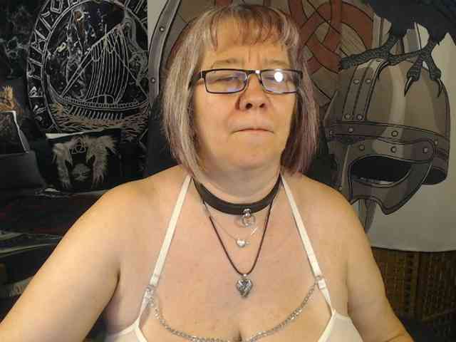 90dTitten webcam