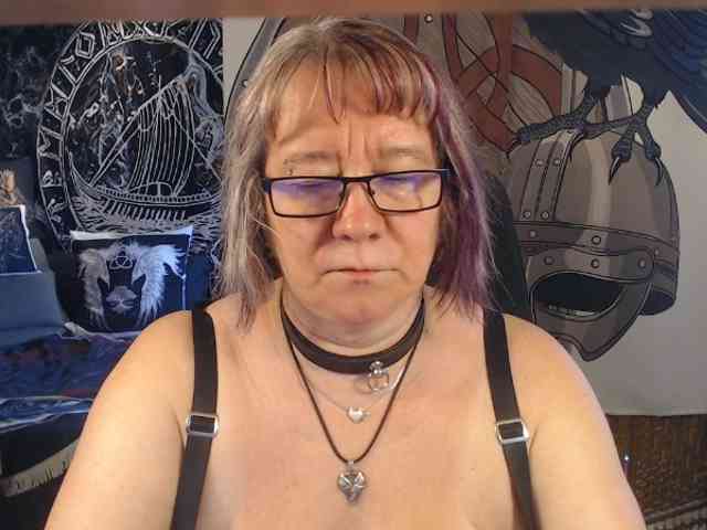 90dTitten webcam