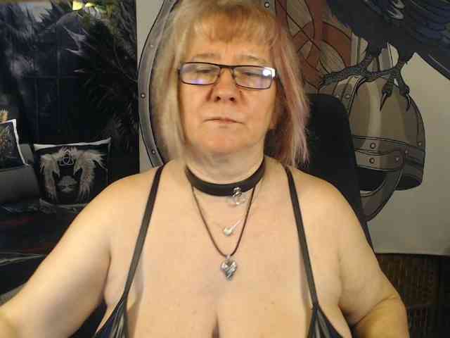 90dTitten webcam
