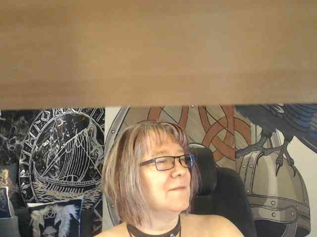 90dTitten webcam
