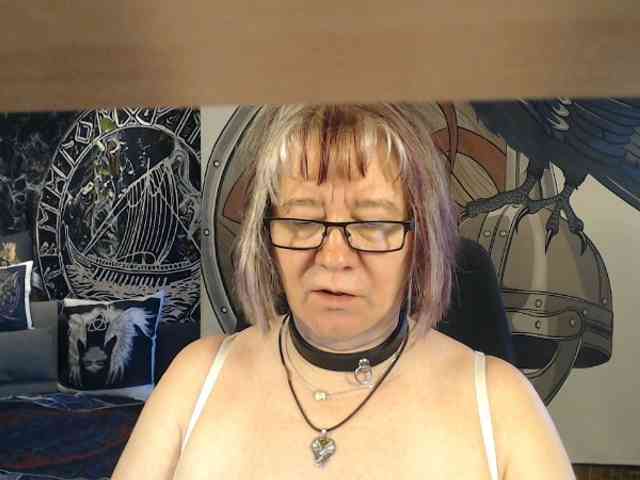 90dTitten webcam