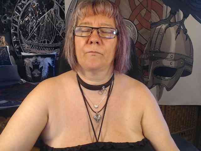 Model: 90dTitten