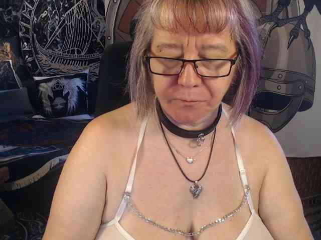 90dTitten webcam