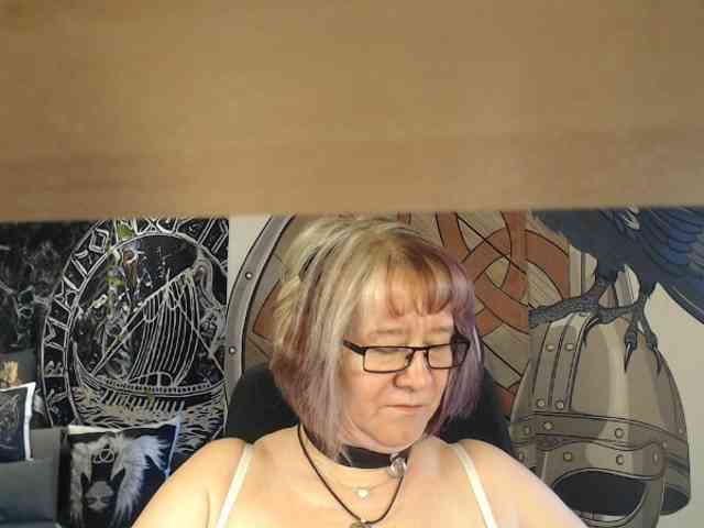 90dTitten webcam