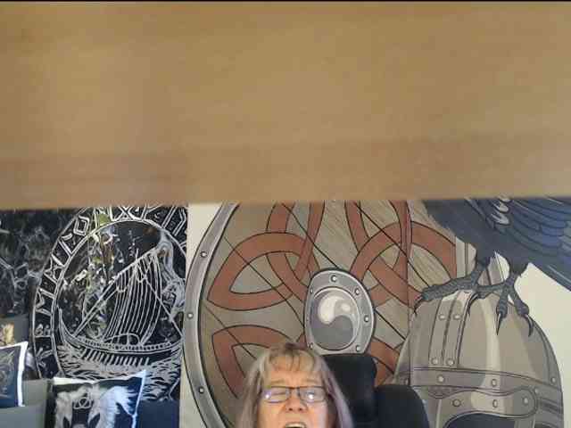 90dTitten webcam